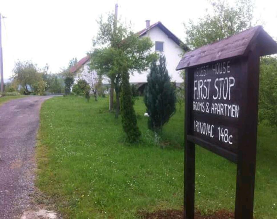 Guest House First Stop Rakovica Exterior photo